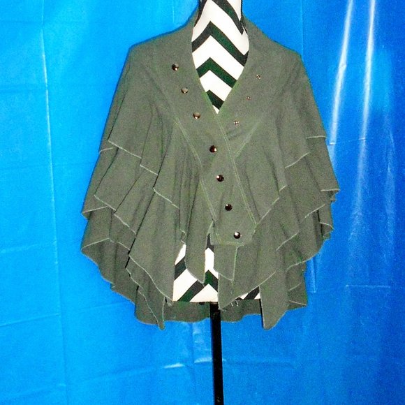 Army Green Button-Up Ruffle Cape Jacket - Picture 3 of 12
